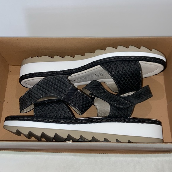 Remote Schwartz black sandals - Picture 2 of 7